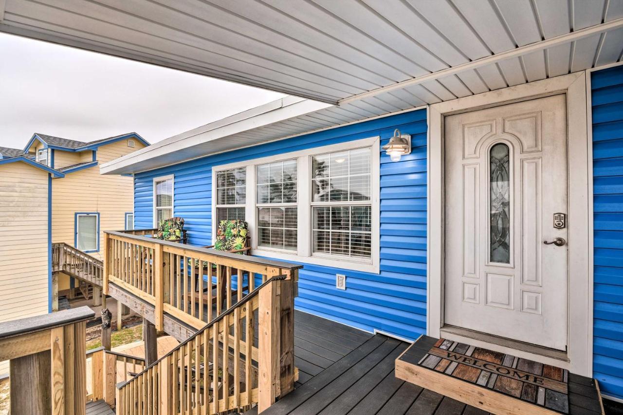 Surfside Beach Gem With Deck - 1 Block To Shore! Freeport Eksteriør bilde