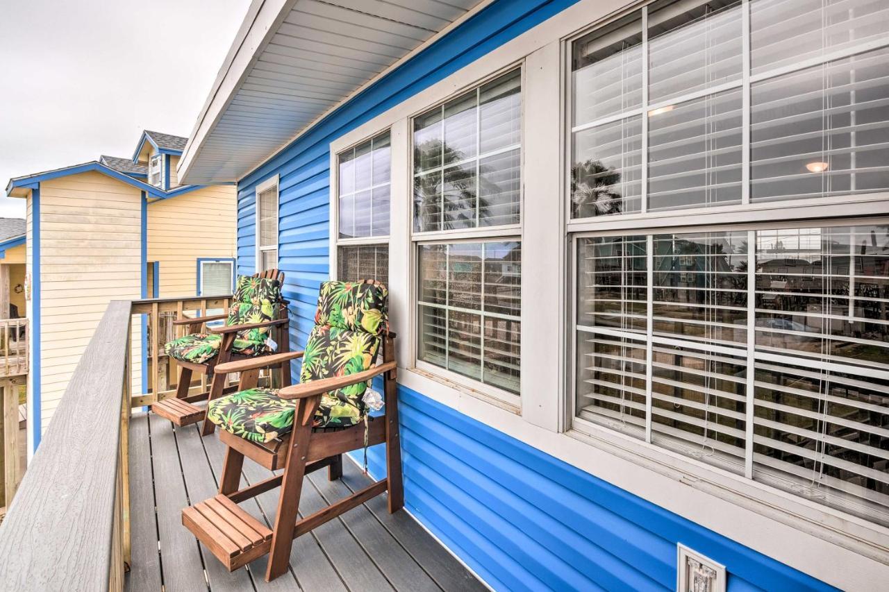 Surfside Beach Gem With Deck - 1 Block To Shore! Freeport Eksteriør bilde