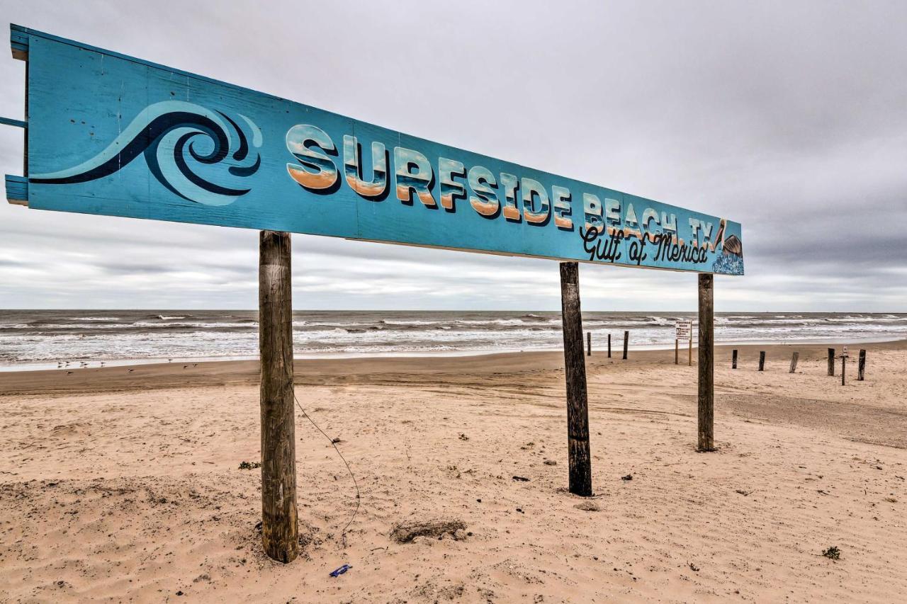 Surfside Beach Gem With Deck - 1 Block To Shore! Freeport Eksteriør bilde